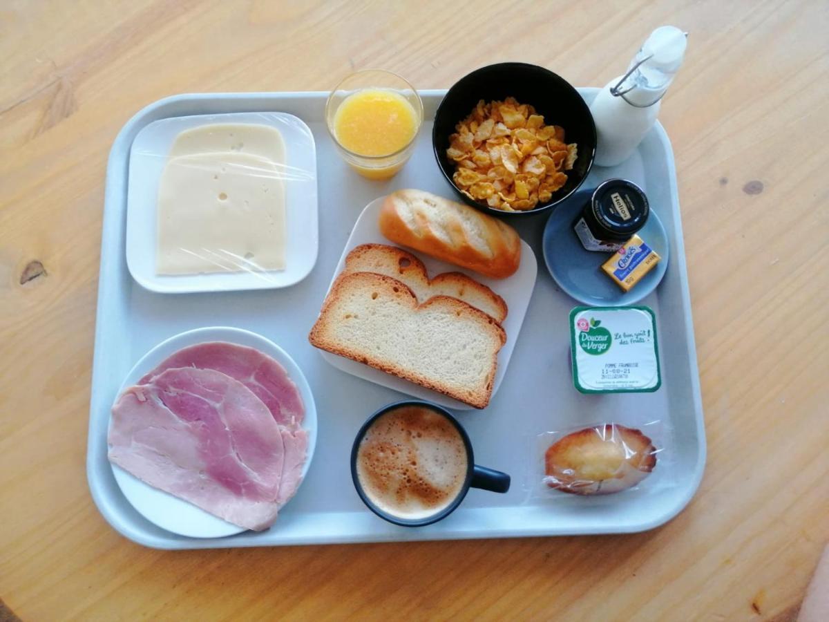 Paris Par Trains, Area, Studios Avec Salle De Bain Et Kitchenette Privees, Ou, Chambres Avec Salles Bain Et Cuisines Communes Persan 外观 照片